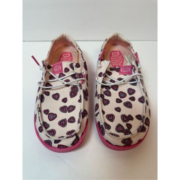 Hey Dude Wendy Hearts Shoes Pink Red Sz 4Youth - Picture 2 of 5